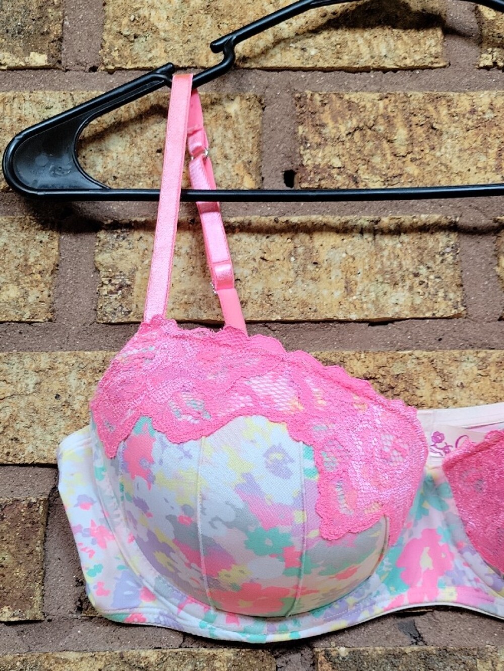 Candie's Pink Lace Floral Push-Up Bra Size 38C Underwire Nylon Spandex - Picture 3 of 8